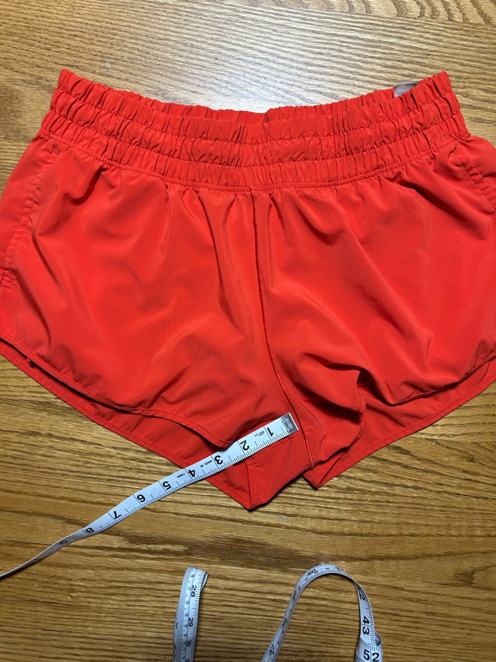 Women’s Offline by Aerie Red Low Rise Athletic Shorts Size Medium - Picture 9 of 9